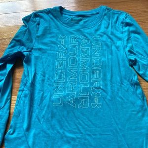 blue Long sleeve under armour shirt